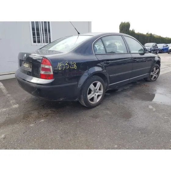 SKODA SUPERB (3U4) '2009 CLASSIC NEGRO