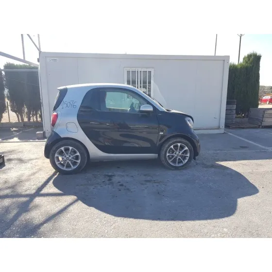 SMART FORTWO COUPE '2015 BASIS (52KW) (453.342) NEGRO