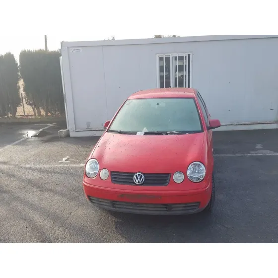 VOLKSWAGEN POLO (9N1) '2004 TRENDLINE ROJO