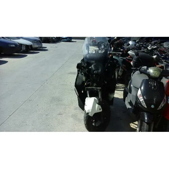 KYMCO SUPER '2013 DRINK BLANCO