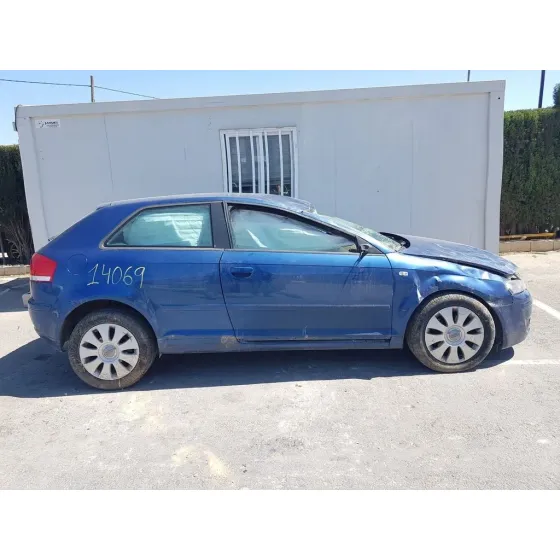 AUDI A3 (8P) '2008 1.9 TDI AMBIENTE AZUL