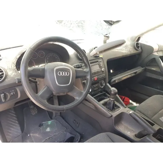 AUDI A3 (8P) '2008 1.9 TDI AMBIENTE AZUL