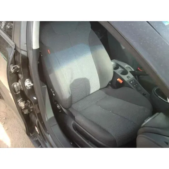 SEAT LEON (1P1) '2006 REFERENCE NEGRO
