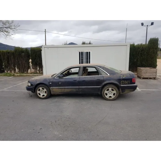 AUDI A8 (D2) '2002 3.7 QUATTRO NEGRO