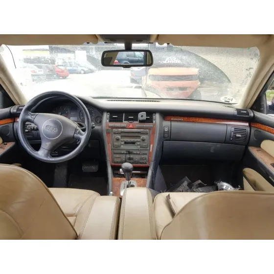 AUDI A8 (D2) '2002 3.7 QUATTRO NEGRO