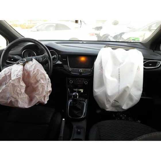 Opel ASTRA K (B16) 2015