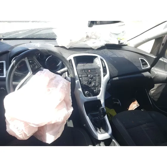 Opel ASTRA J (P10) 2009