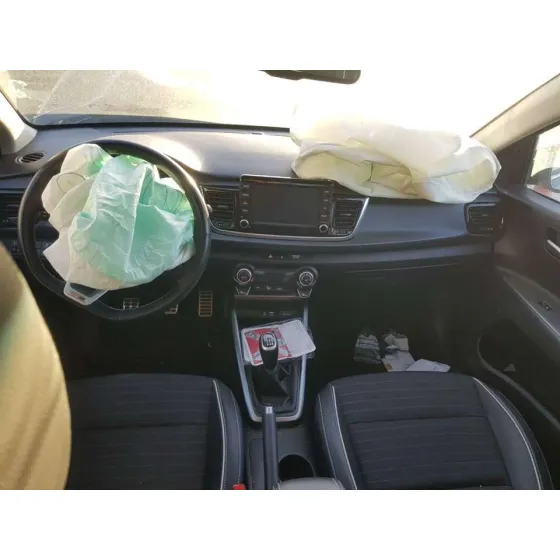 KIA RIO (YB) '2019 GT LINE GRIS OSCURO