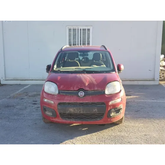 FIAT PANDA (319) '2013 LOUNGE ROJO