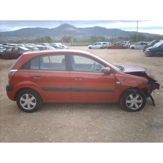 KIA RIO '2005 1.5 CRDI ACTIVE GRANATE