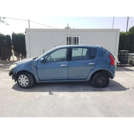 DACIA SANDERO '2010 LAUREATE AZUL