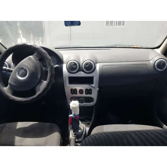 DACIA SANDERO '2010 LAUREATE AZUL