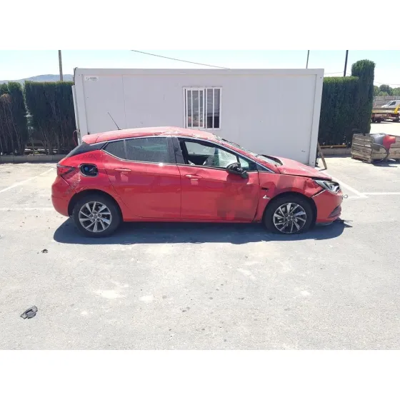 OPEL ASTRA K LIM. 5TÜRIG '2019 DYNAMIC START/STOP ROJO