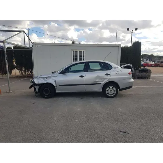 SEAT CORDOBA BERLINA (6L2) '2003 SIGNO/A GRIS