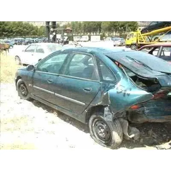 RENAULT LAGUNA (B56) '1994 2.2 DIESEL VERDE