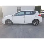 TOYOTA AURIS '2013 ACTIVE BLANCO
