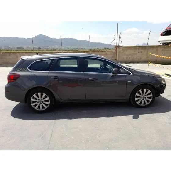Opel ASTRA J SPORTS TOURER (P10) 2010
