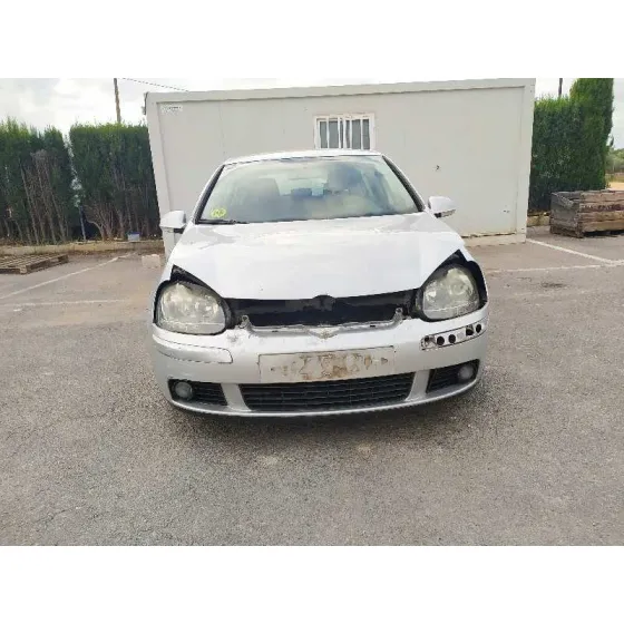 VOLKSWAGEN GOLF V BERLINA (1K1) '2004 TRENDLINE GRIS