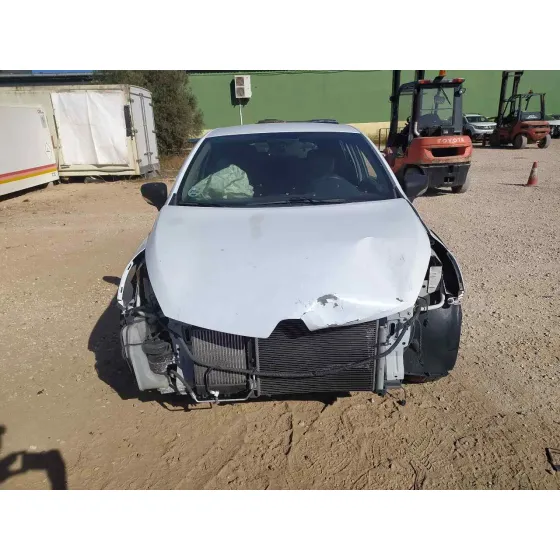 RENAULT CLIO IV '2015 BUSINESS BLANCO