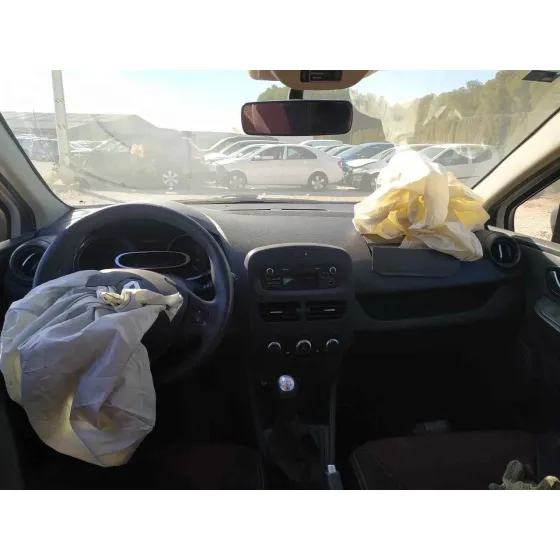 RENAULT CLIO IV '2015 BUSINESS BLANCO