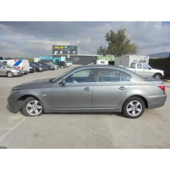 BMW SERIE 5 BERLINA (E60) '2008 520I GRIS OSCURO