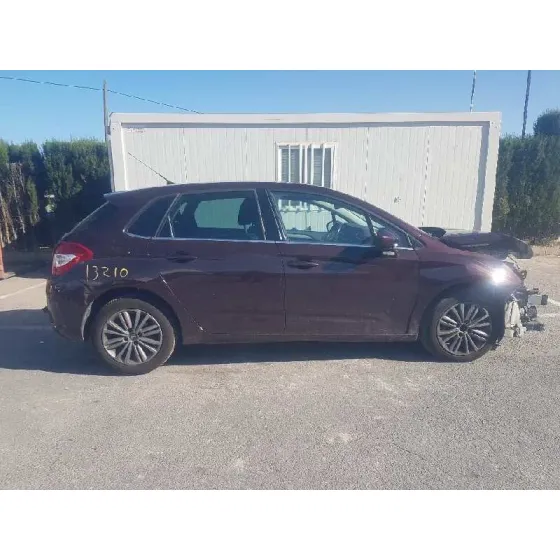 CITROEN C4 LIM. '2011 WHITE ATTRACTION GRANATE