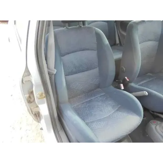 RENAULT CLIO II FASE I (B/CBO) '2001 1.2 16V TECH-LINE (B/CB05/W) GRIS