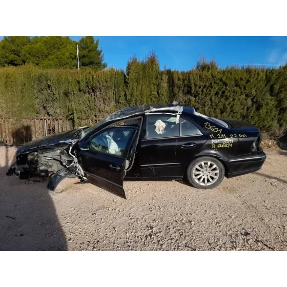 MERCEDES CLASE E (W211) BERLINA '2007 E 220 CDI (211.008) NEGRO