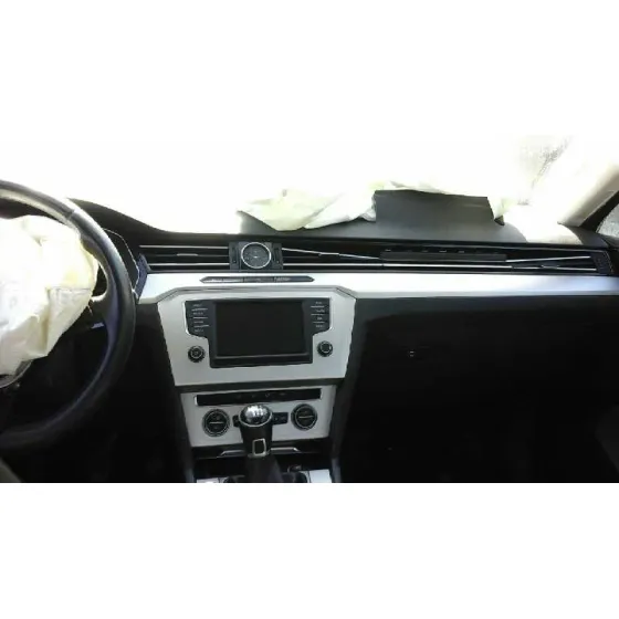 VOLKSWAGEN PASSAT LIM. (3G2) '2015 EDITION BMT GRIS