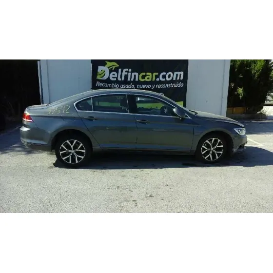 VOLKSWAGEN PASSAT LIM. (3G2) '2015 EDITION BMT GRIS