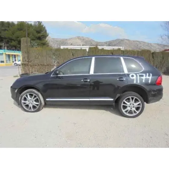 PORSCHE CAYENNE (TYP 9PA) '2004 BASICO NEGRO