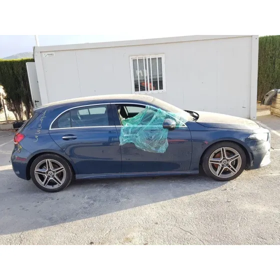MERCEDES CLASE A (BM 177) '2022 A 180 (177.084) AZUL