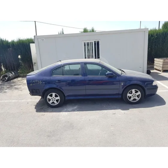 SKODA OCTAVIA BERLINA (1U2) '2002 ELEGANCE AZUL