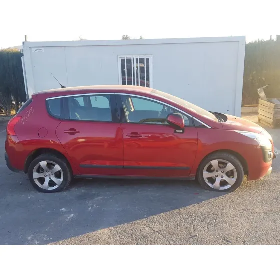PEUGEOT 3008 '2010 ACCESS ROJO