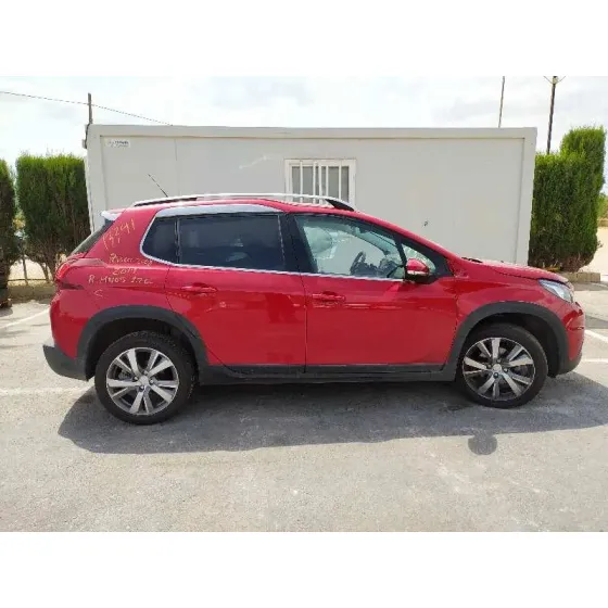 PEUGEOT 2008 (--.2013->) '2019 SIGNATURE ROJO