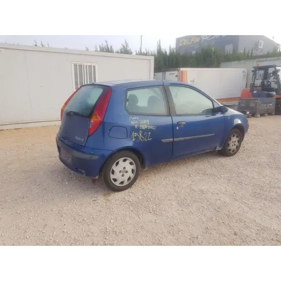FIAT PUNTO BERLINA (188) '2001 1.9 JTD ELX AZUL