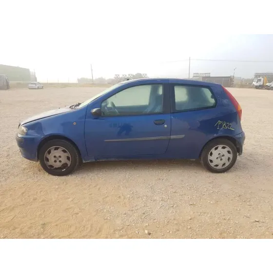 FIAT PUNTO BERLINA (188) '2001 1.9 JTD ELX AZUL