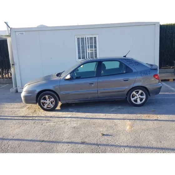 CITROEN XSARA BERLINA '2003 2.0 HDI EXCLUSIVE (66KW) GRIS OSCURO