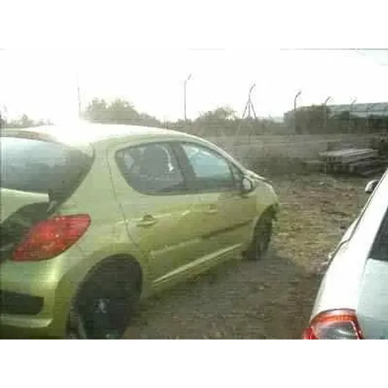 PEUGEOT 207 '2006 XT VERDE