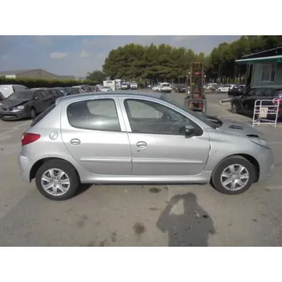 PEUGEOT 206+ '2011 BASICO GRIS