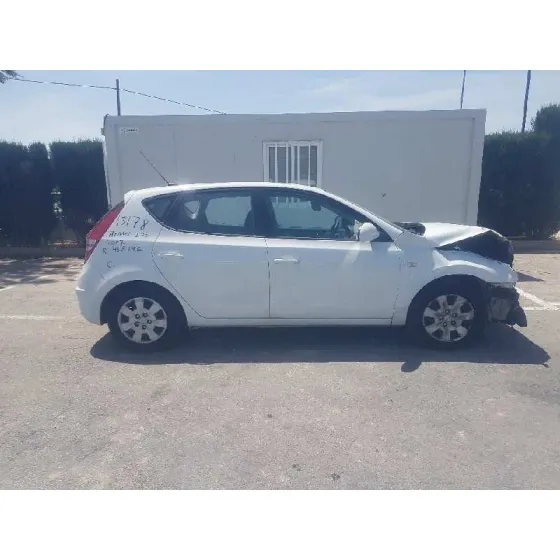 HYUNDAI I30 '2008 CLASSIC BLANCO