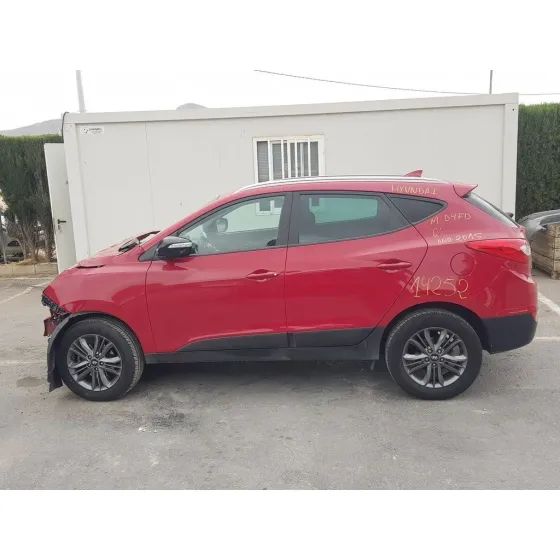 HYUNDAI IX35 '2015 CLASSIC 2WD ROJO