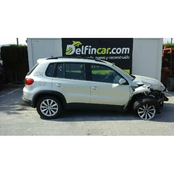 VOLKSWAGEN TIGUAN (5N2) '2014 T1 BLUEMOTION GRIS PLATA