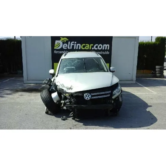VOLKSWAGEN TIGUAN (5N2) '2014 T1 BLUEMOTION GRIS PLATA