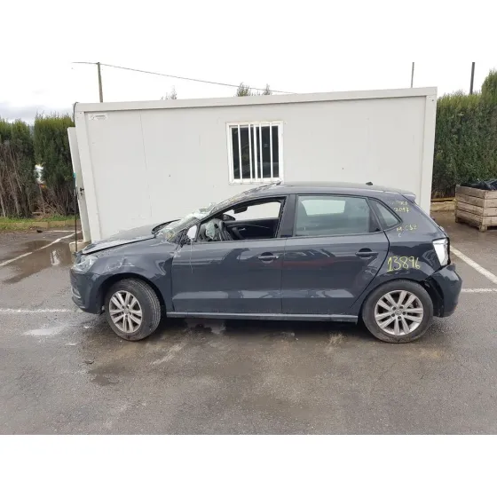 VOLKSWAGEN POLO (6C1) '2017 ADVANCE BLUEMOTION GRIS OSCURO