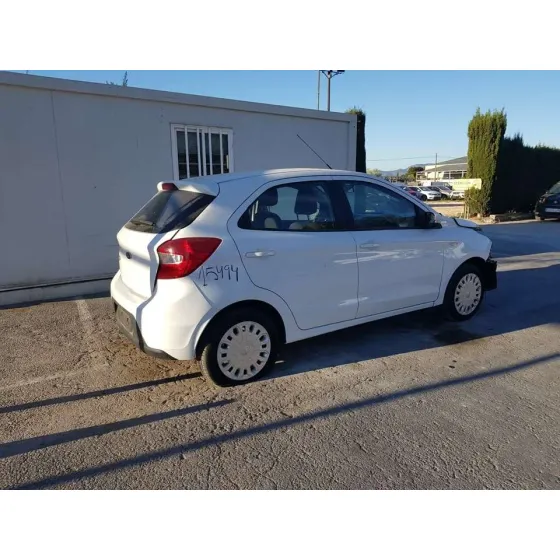 FORD KA+ '2017 ESSENTIAL BLANCO