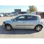 RENAULT MEGANE II BERLINA 5P RENAULT MEGANE II BERLINA 5P '2004 CONFORT AUTHENTIQUE GRIS 2002