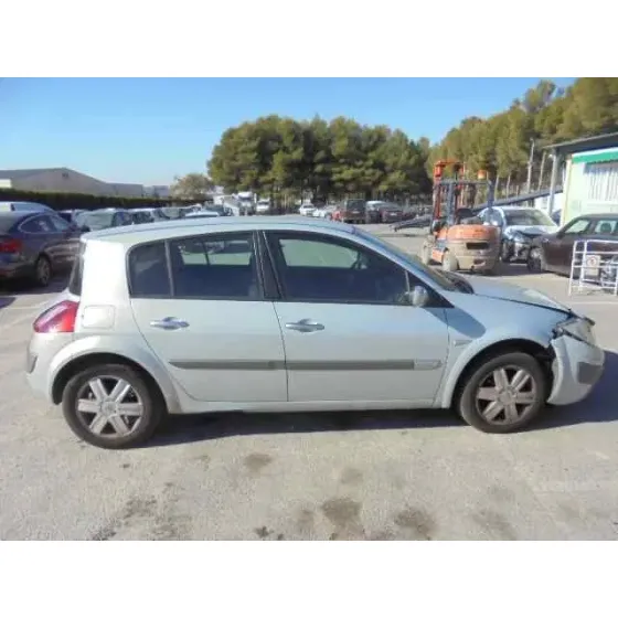 RENAULT MEGANE II BERLINA 5P '2004 CONFORT AUTHENTIQUE GRIS