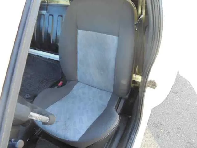 FORD FIESTA COURIER (DX) '2001 FURG. BLANCO