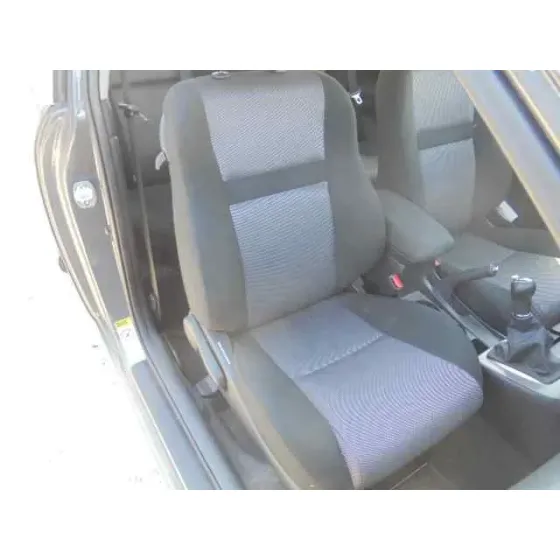 TOYOTA COROLLA (E12) '2006 1.6 LINEA TERRA BERLINA GRIS OSCURO